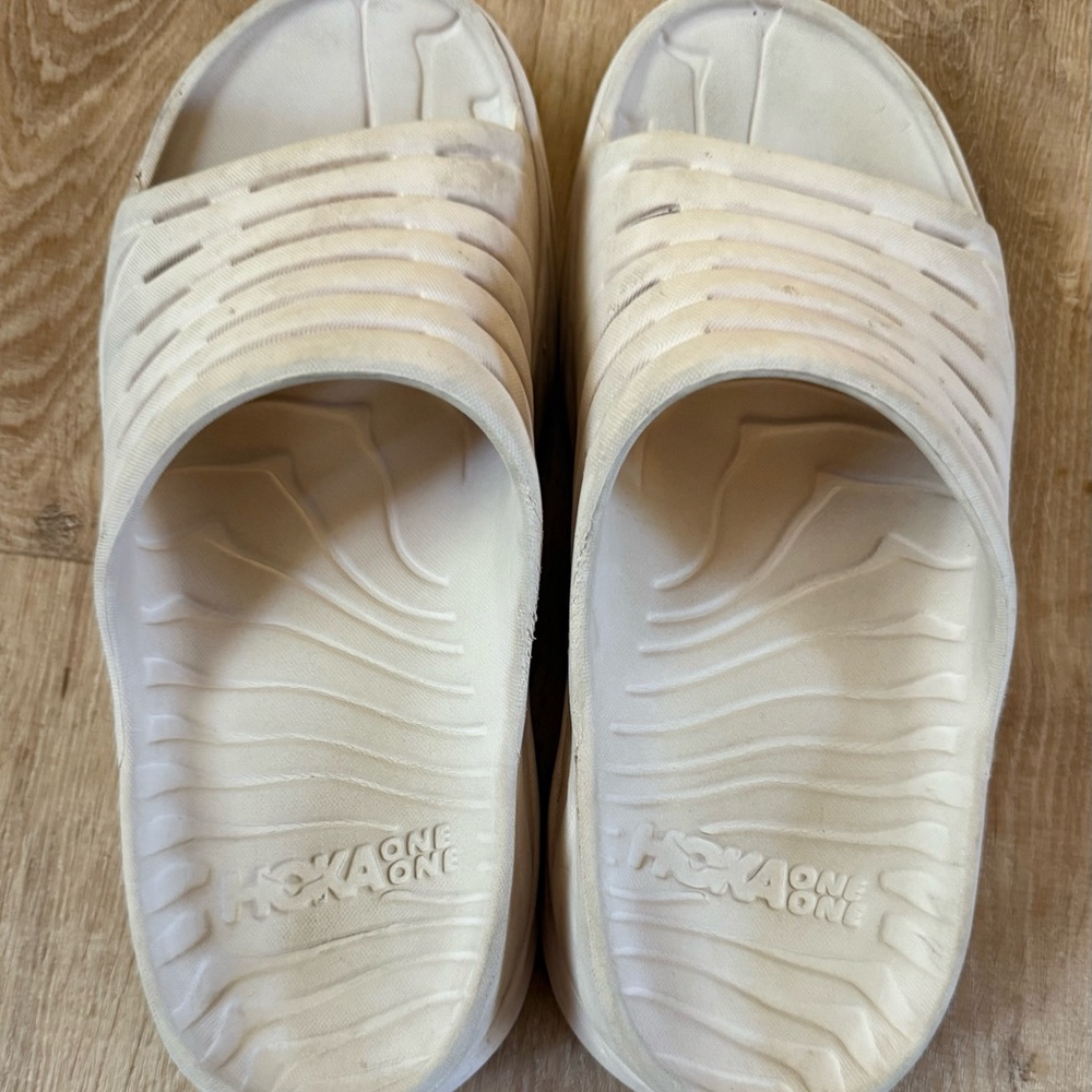 Women’s Hoka Ora Recovery Slides